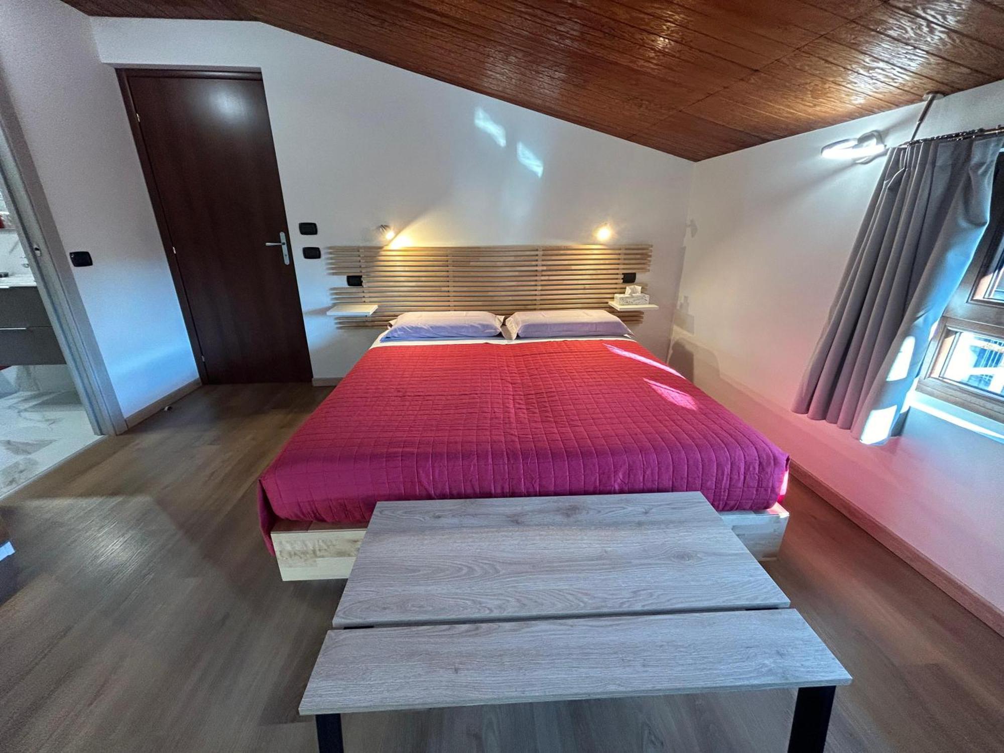 B&B Southitaly Бусто-Арсіціо Екстер'єр фото
